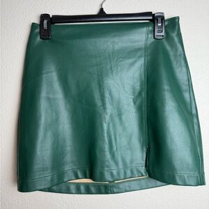 Hollister Women Size Small Green‎ Faux Leather ultra high rise retro mini skirt